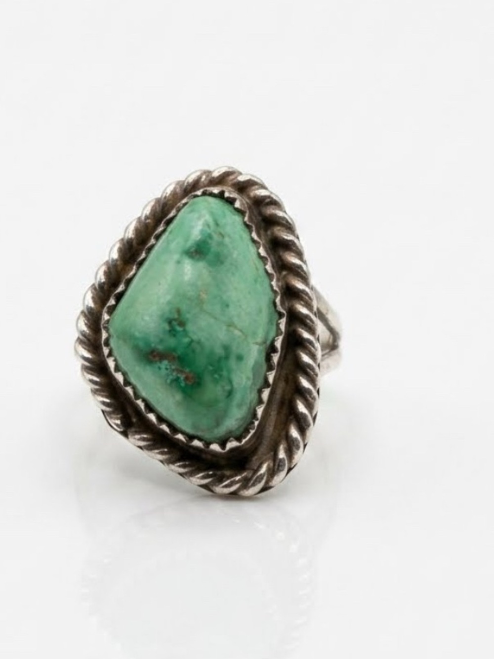 Vintage Navajo Style Green Turquoise Ring Sterling Silver Size 6 6.60g
